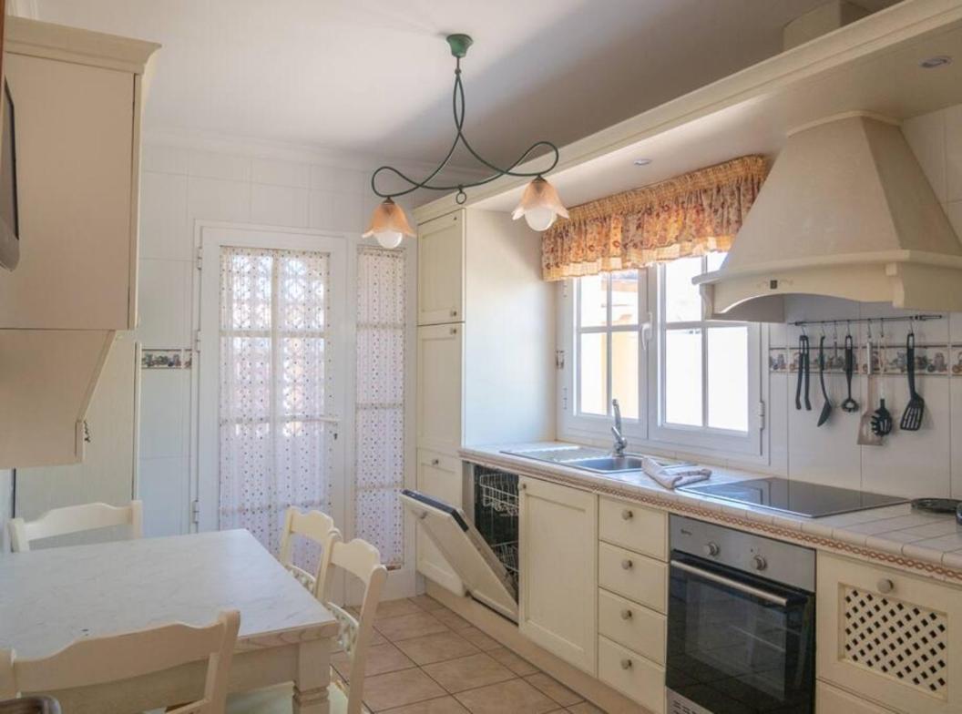 Holiday Villa Vergel With Huge Private Pool, Jacuzzi, Sauna & Bbq By Amazzzing Travel 科斯塔卡莱塔 外观 照片