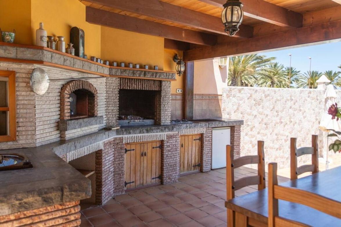 Holiday Villa Vergel With Huge Private Pool, Jacuzzi, Sauna & Bbq By Amazzzing Travel 科斯塔卡莱塔 外观 照片